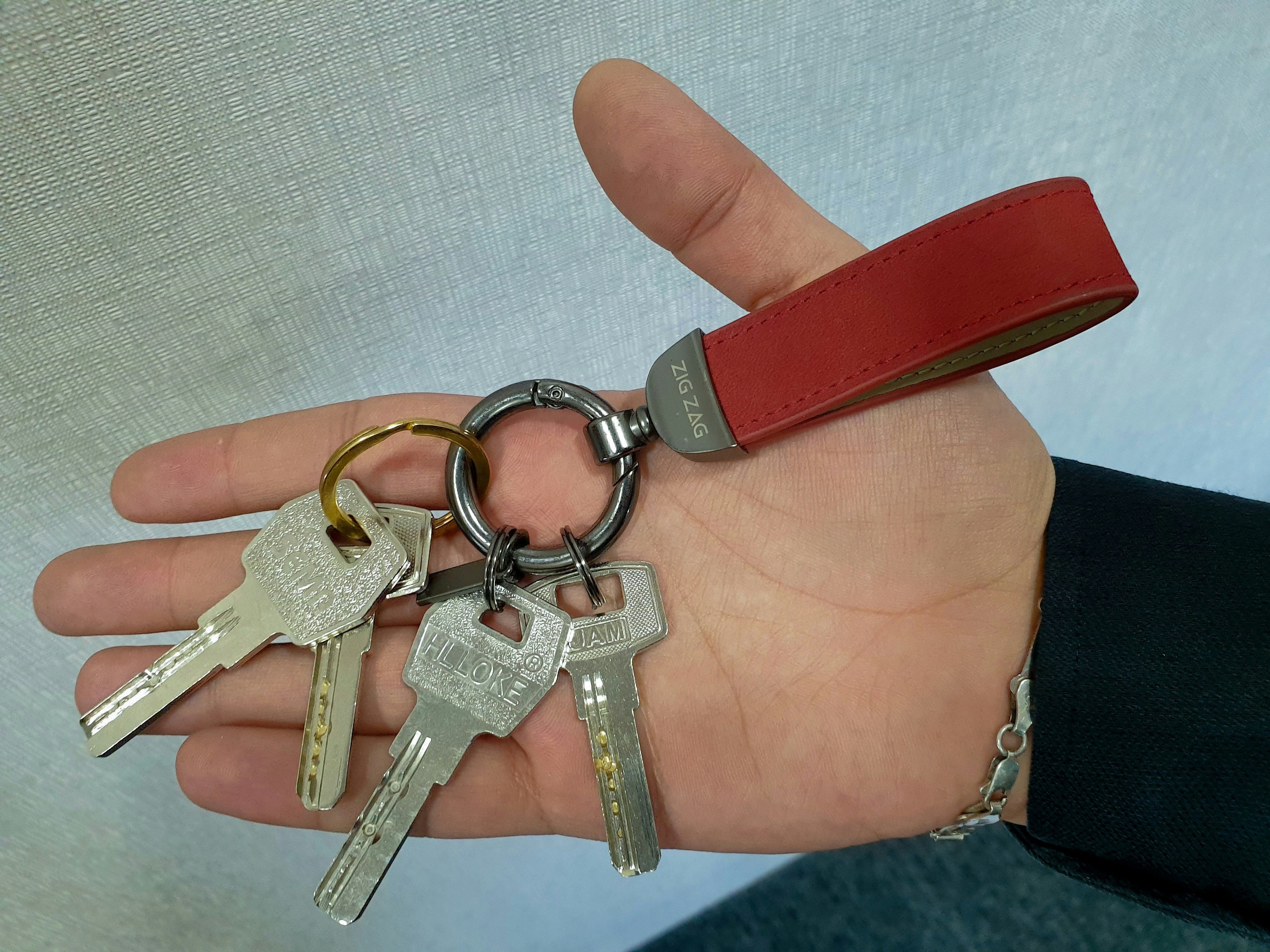 What Is a Keyholder Service? A Guide for Amelia Island & Fernandina Beach Homeowners